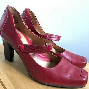 Hush Puppy Red Leather Squared Toe Mary Janes Us9